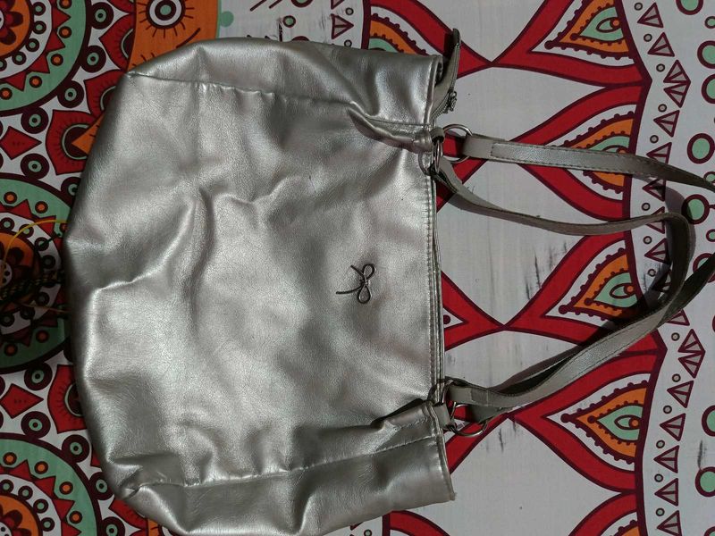 Stylish Silver Handbag