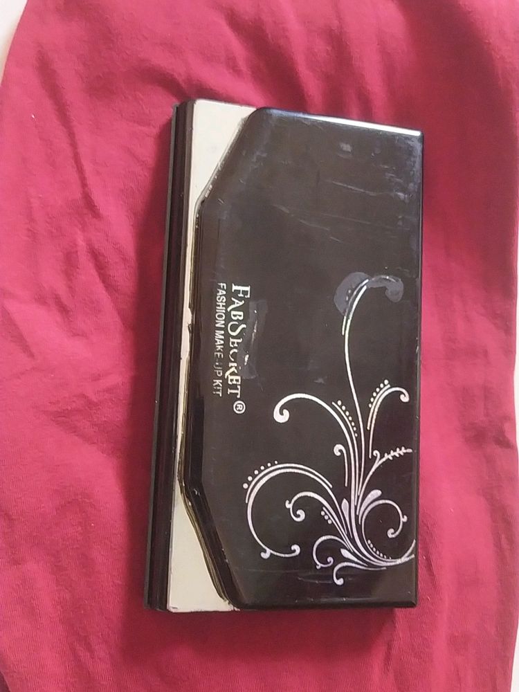 Makeup Kit