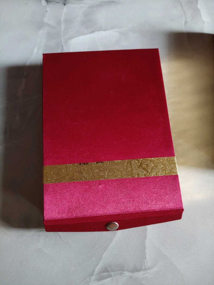 2 Elegant Red Jewellery Boxes