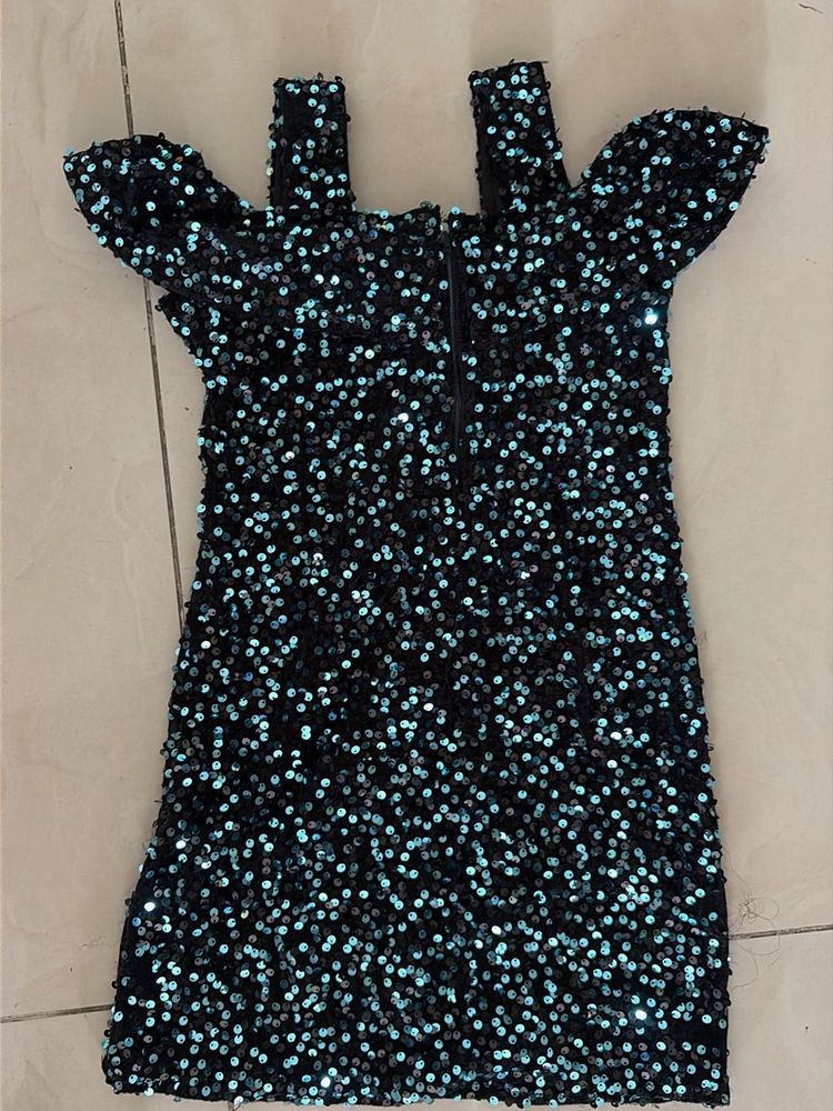 Sparkly Sequin Cold Shoulder Dress 4-6 year