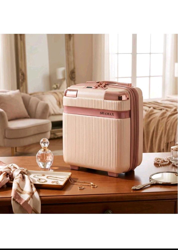 Stylish Vanity Case Box..
