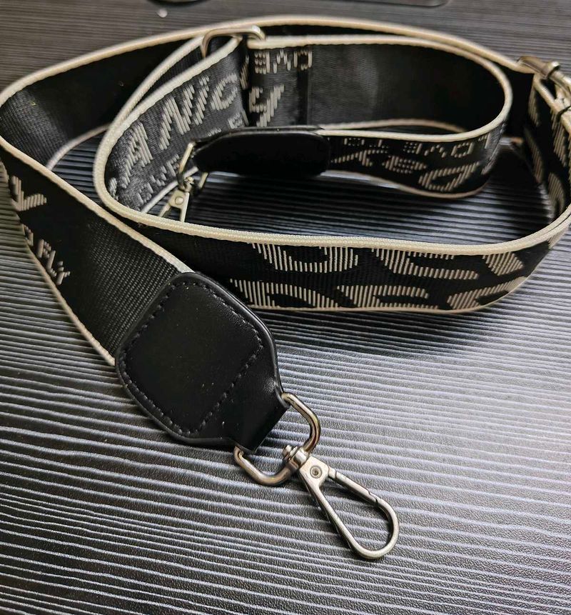 Stylish Adjustable Bag Strap and hand mirror combo