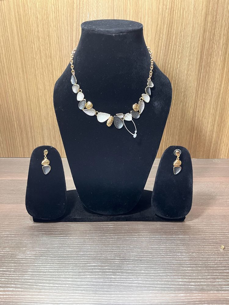 New Necklace Set