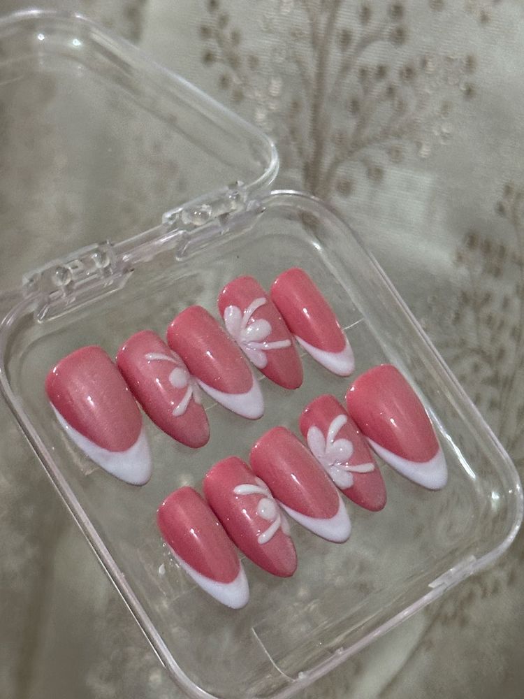 Pink &amp; White Floral French Press-On Nails