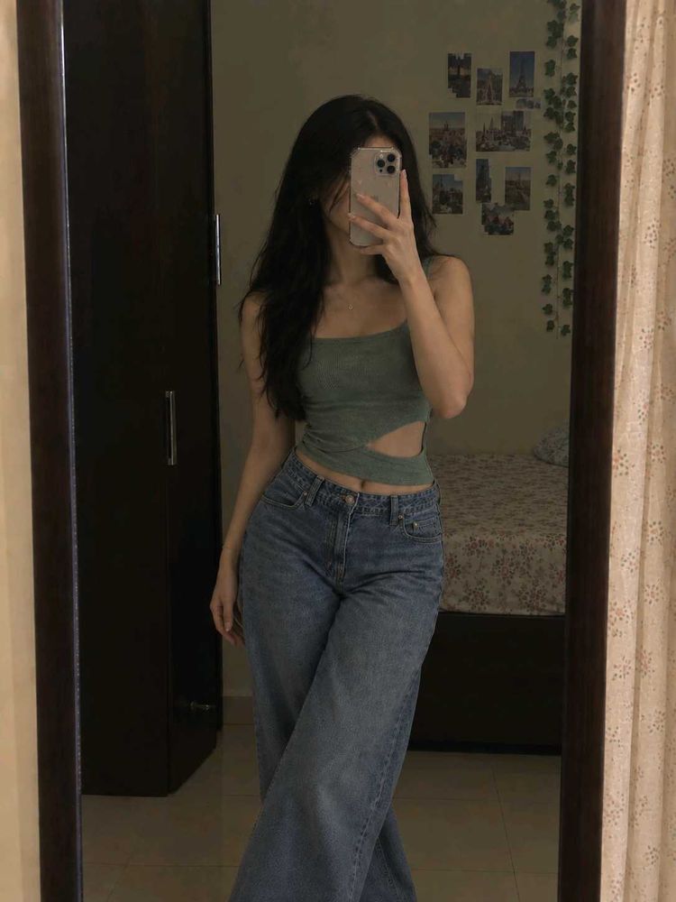 ROADSTER Cute Cut-Out Tank Top
