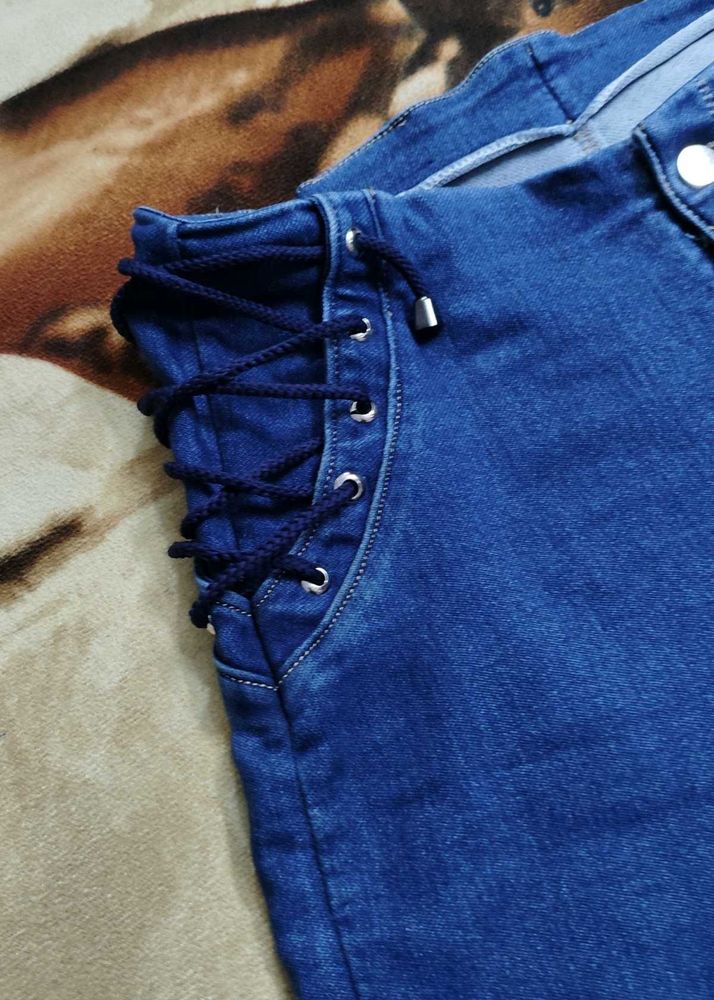 2 ladies zeans Stylish Blue Denim Jeans