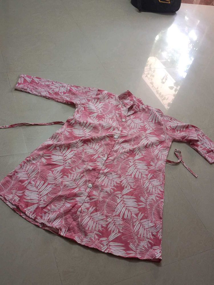 2xl ,Pink Leaf Print Button-Down Tunic