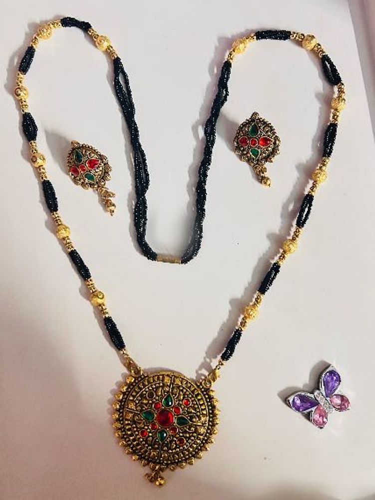 Traditional Indian Mangalsutra and earrings 💕😍😍