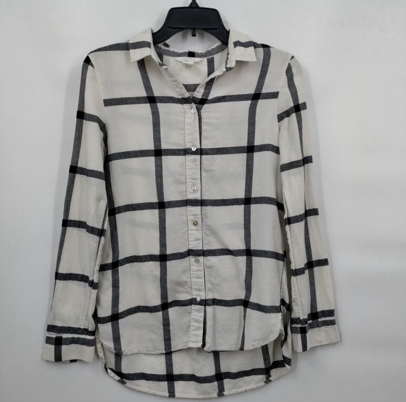 Women's White &amp; Black Plaid Button-Up Shirt