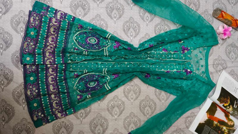 Elegant Teal Kurta Set with Intricate Embroidery