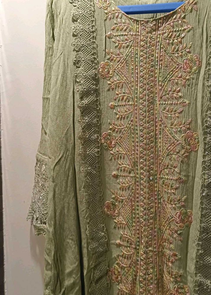 Elegant Embroidered Kurti