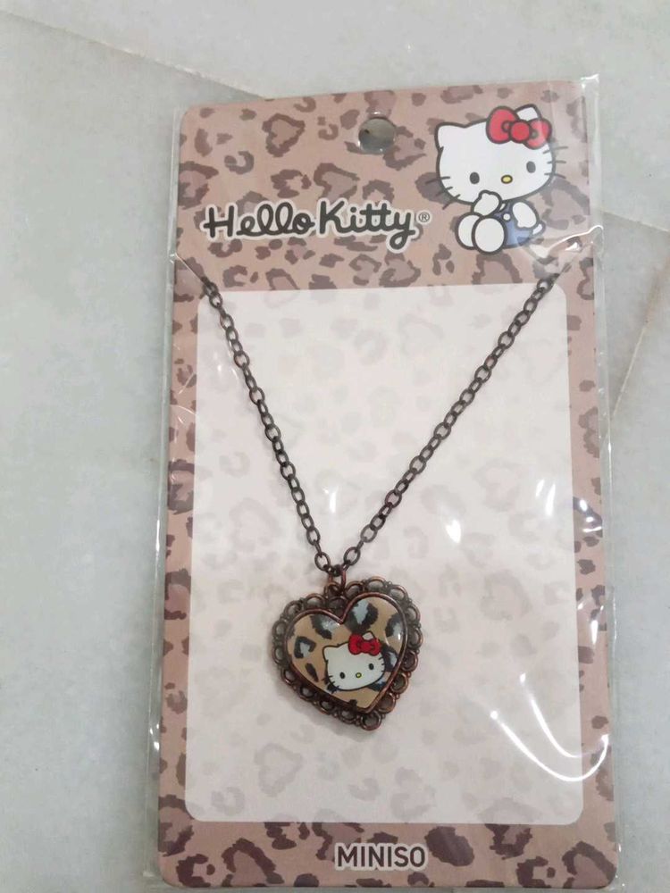 Hello Kitty Heart Pendant Necklace