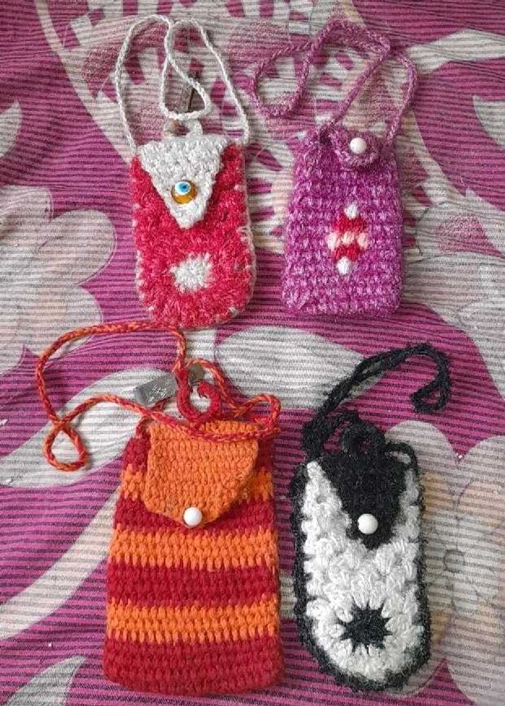 Handmade Crochet Mobile Covers Pouche Set of 4