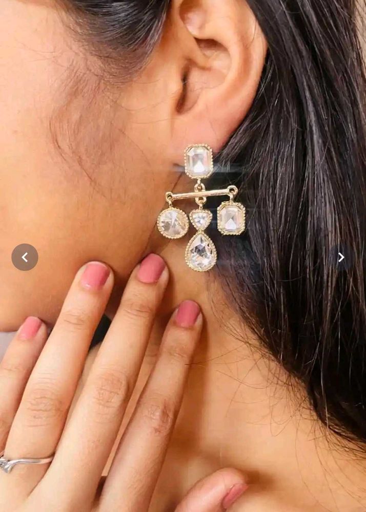 Exquisite Crystal Drop Earrings