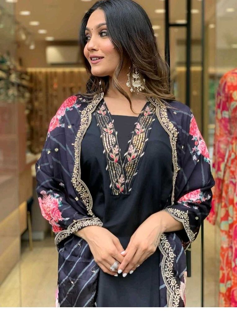 Elegant Black Kurta Set with Floral Dupatta
