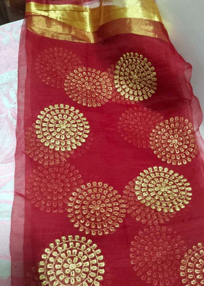 Red Dupatta