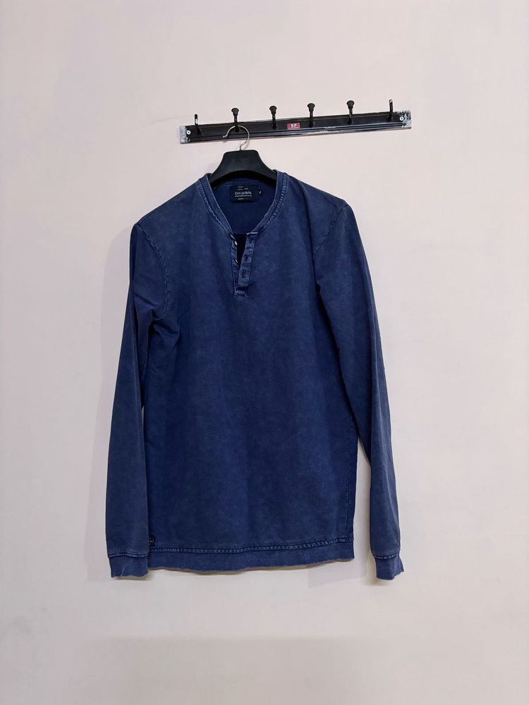Stylish Blue T-Shirt
