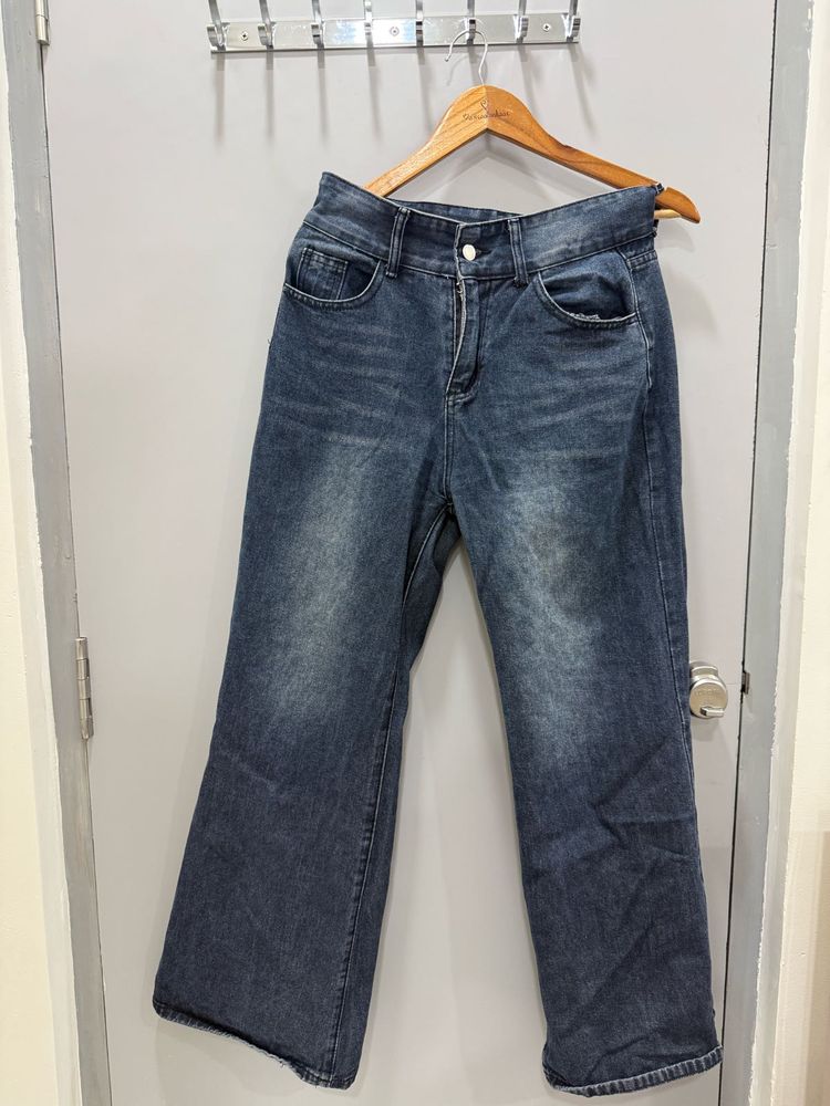 dark wash blue jeans