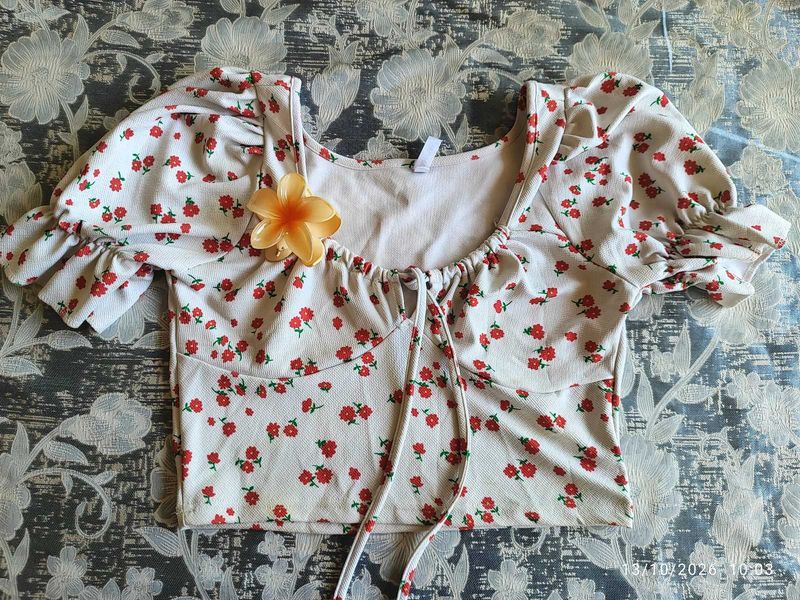 Cute Floral Print Cropped Top