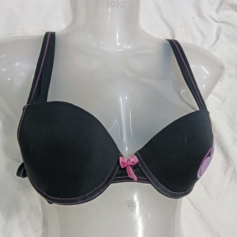 Black Push-⭐Up Bra with Pink Accents