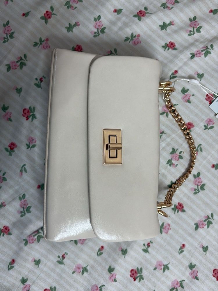 Jessie Sling by irth (house of titan)