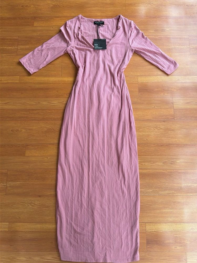 Ribbed Maxi Dress