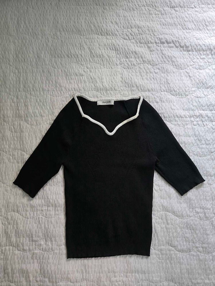 Stylish Black Ribbed Top with White Trim