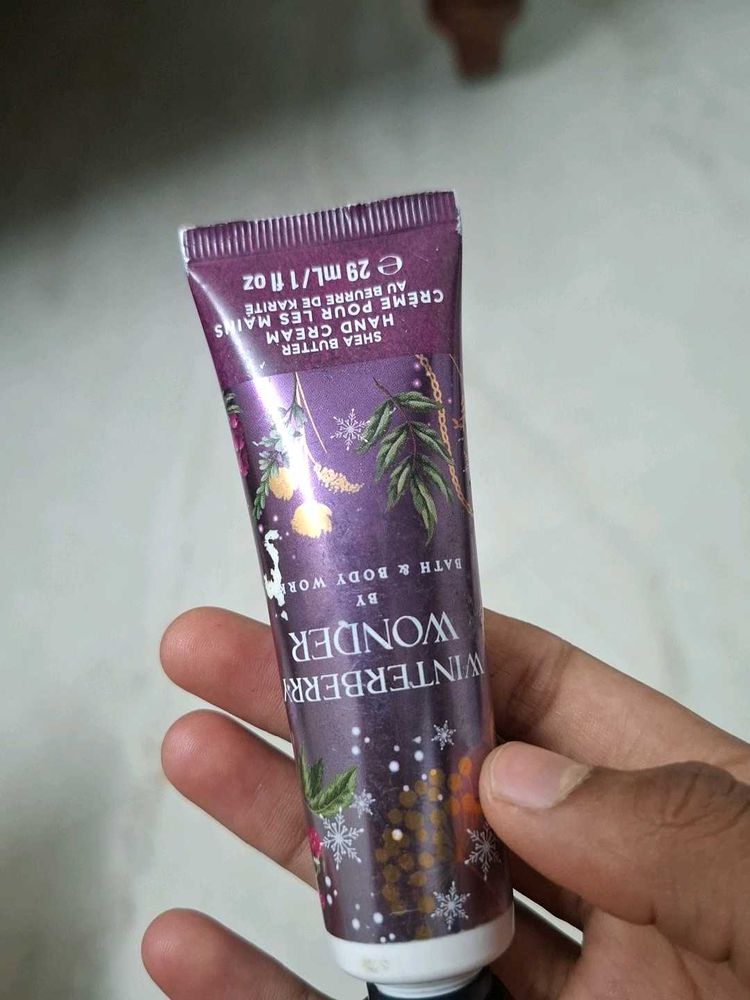 Bath &amp; Body Works Winterberry Wonder Hand Cream