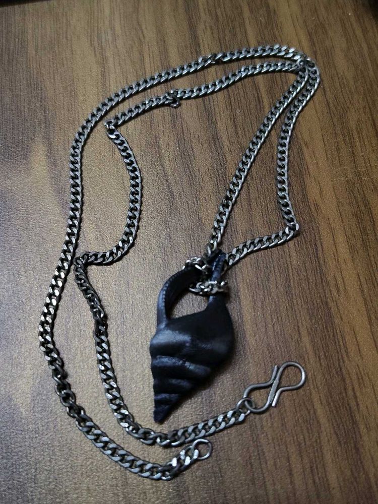 Unique Shell Pendant Necklace