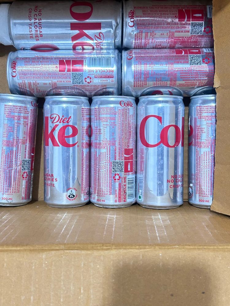 Diet Coke empty cans (9 peices)