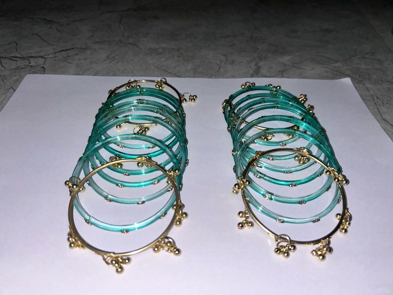Viral  glass bangles