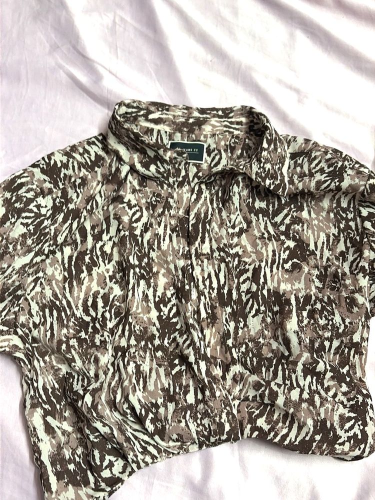 Stylish Printed Button-Up Shirt