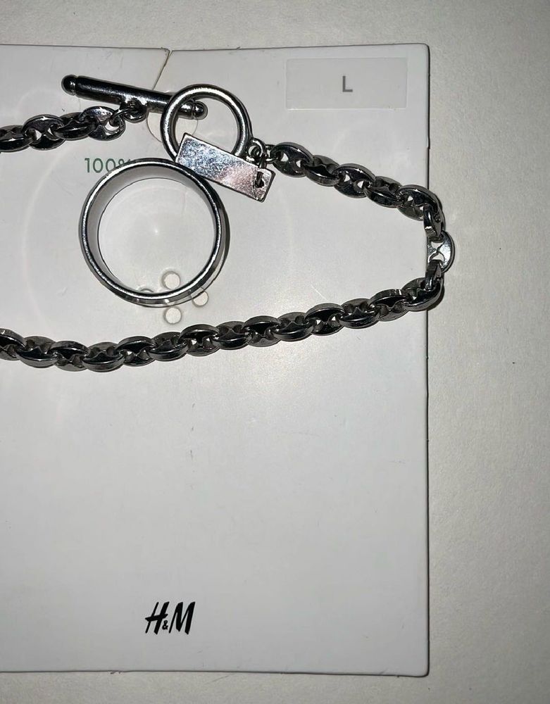 H&amp;M Chain Necklace with Ring