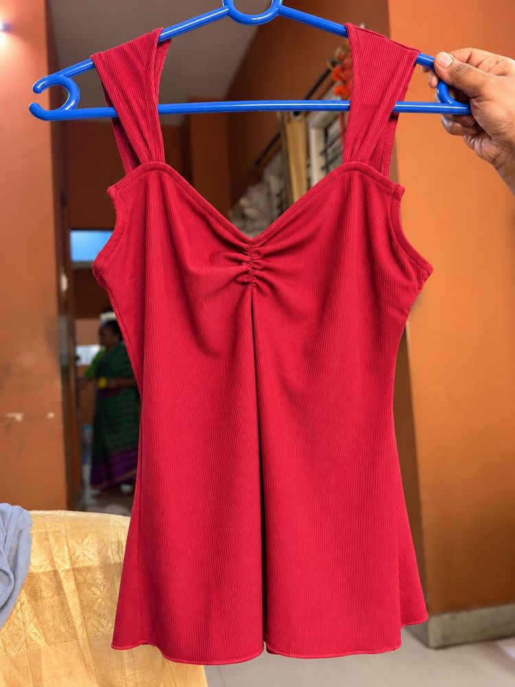 Chic Red Ribbed Tank Top