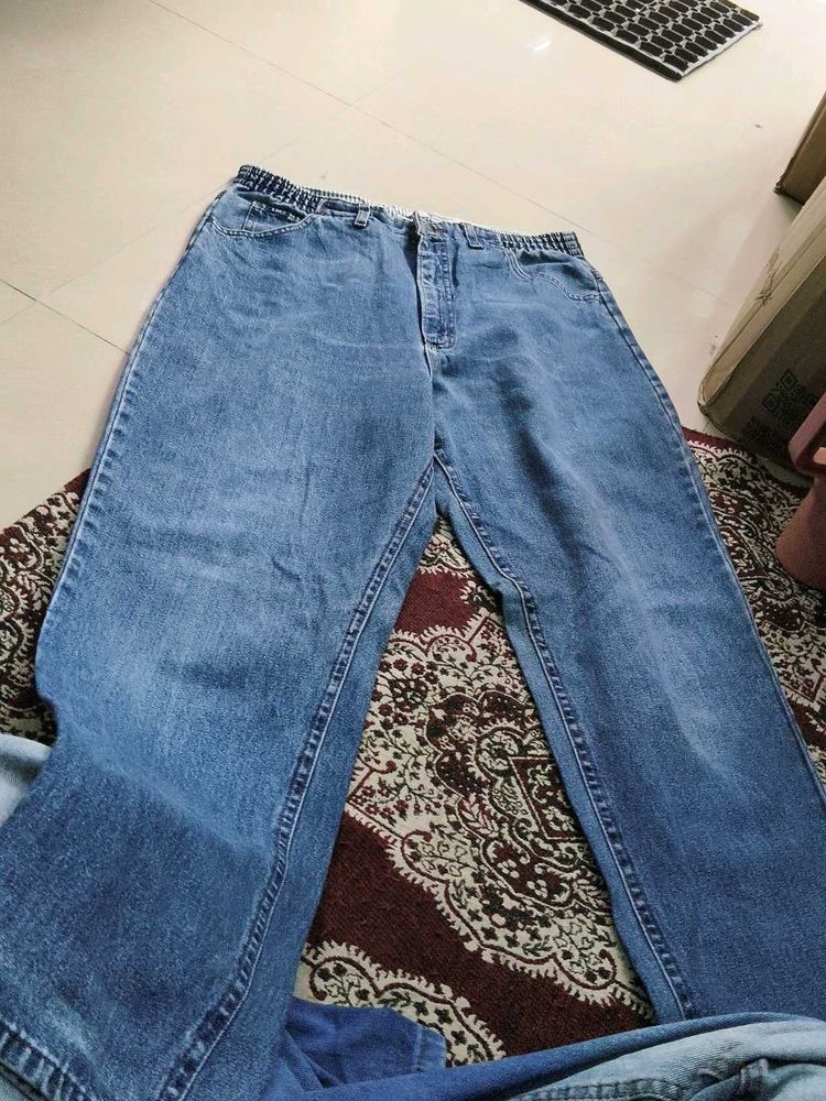 jeans