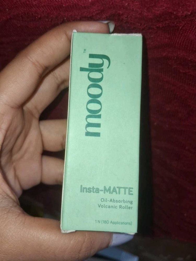 Moody Insta-MATTE Oil-Absorbing Roller