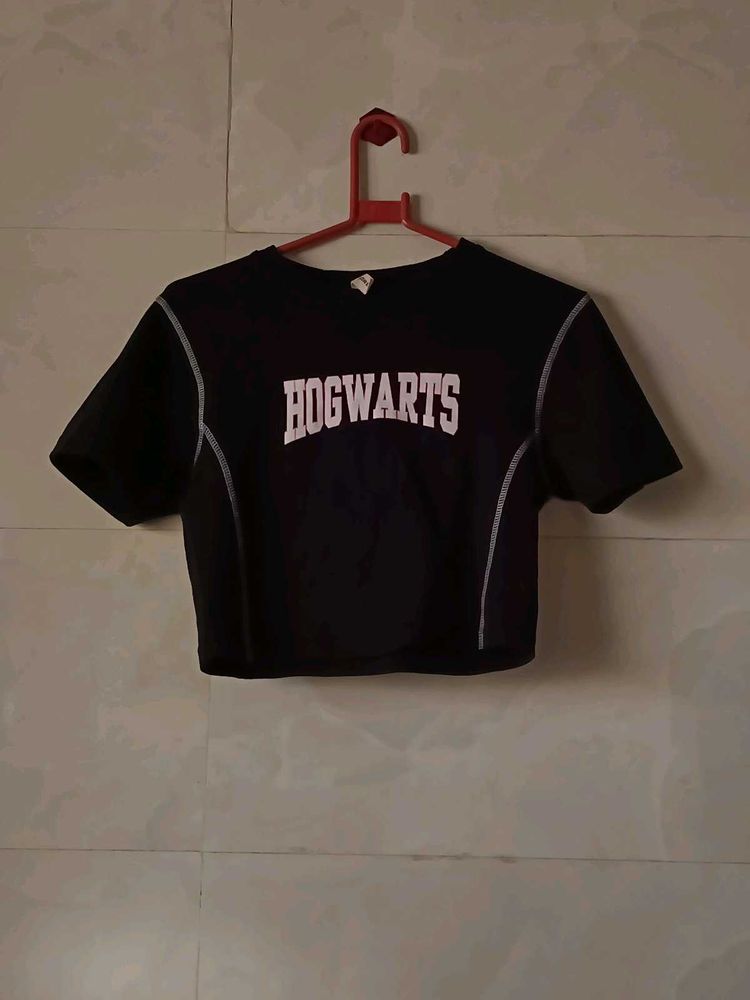 Hogwarts Cropped Tee