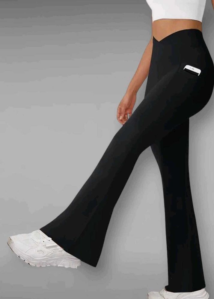 Flared Leggings with Pocket