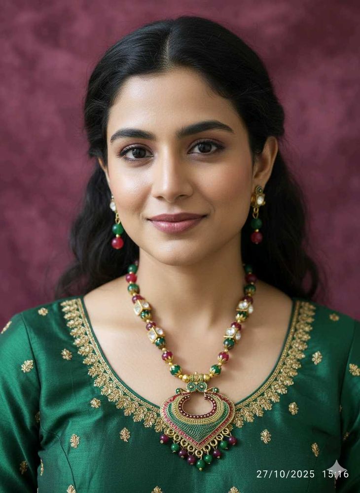 new Elegant Necklace Set