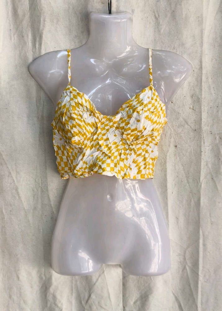 5410. Cute Yellow Checkered Crop Top