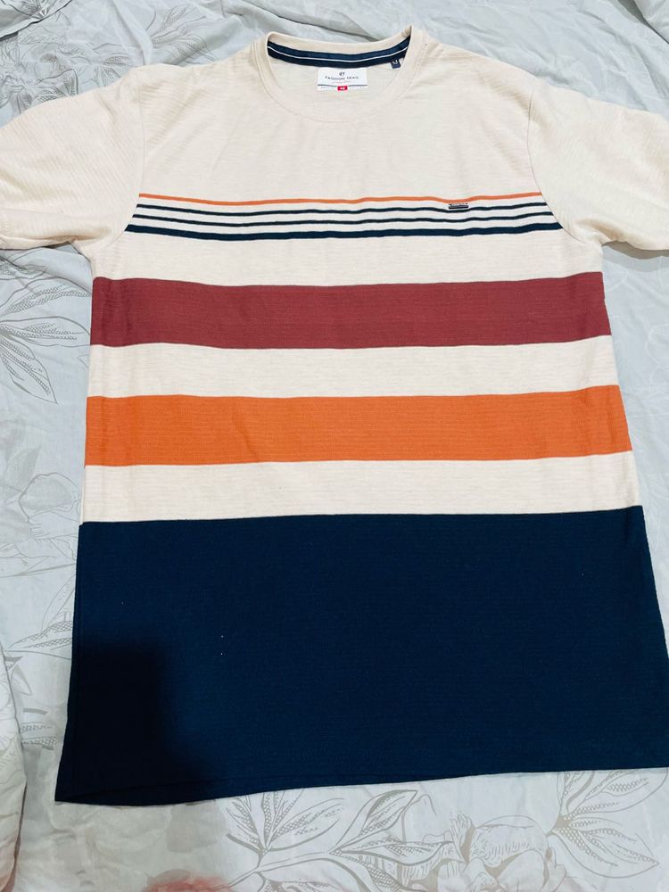 once used looks New Men's Striped T-Shirt