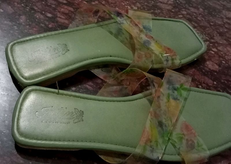 Beautiful Floral Design Flat Sand