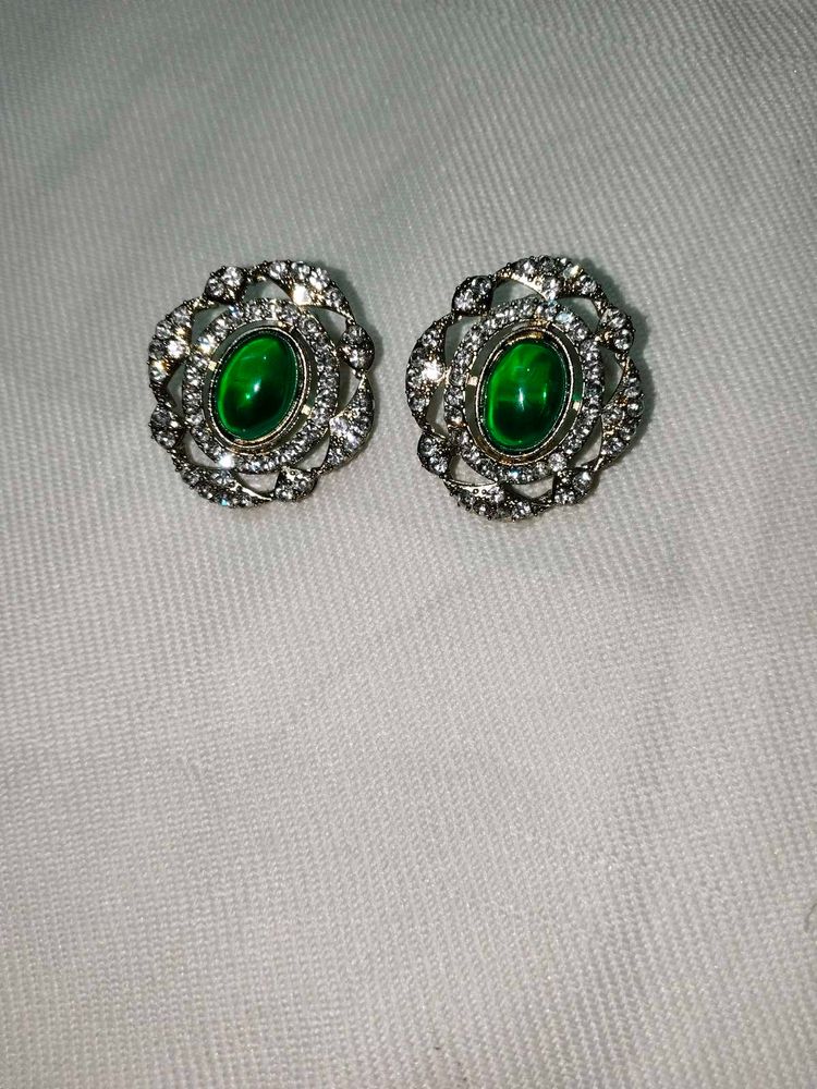 Earning set of 2