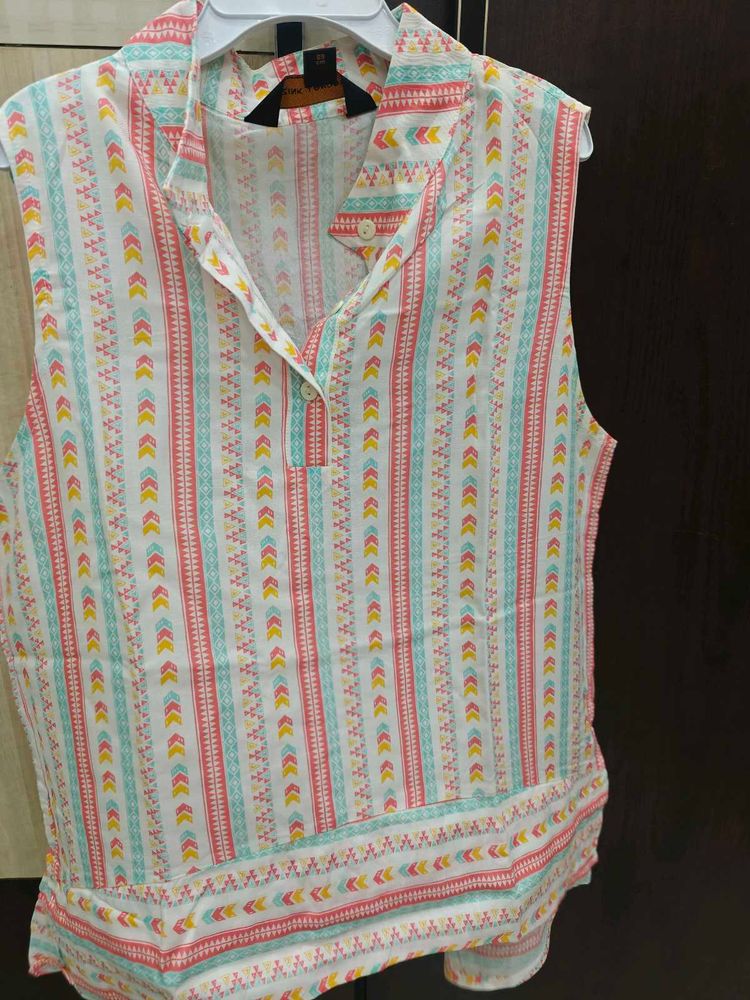 Zink London Sleeveless Geometric Tribal Print Top