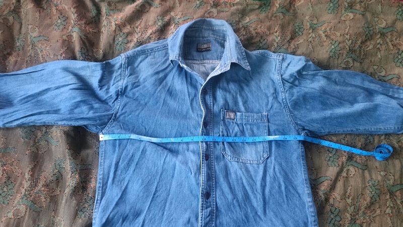 COMFORTABLE UNISEX DENIM SHIRT