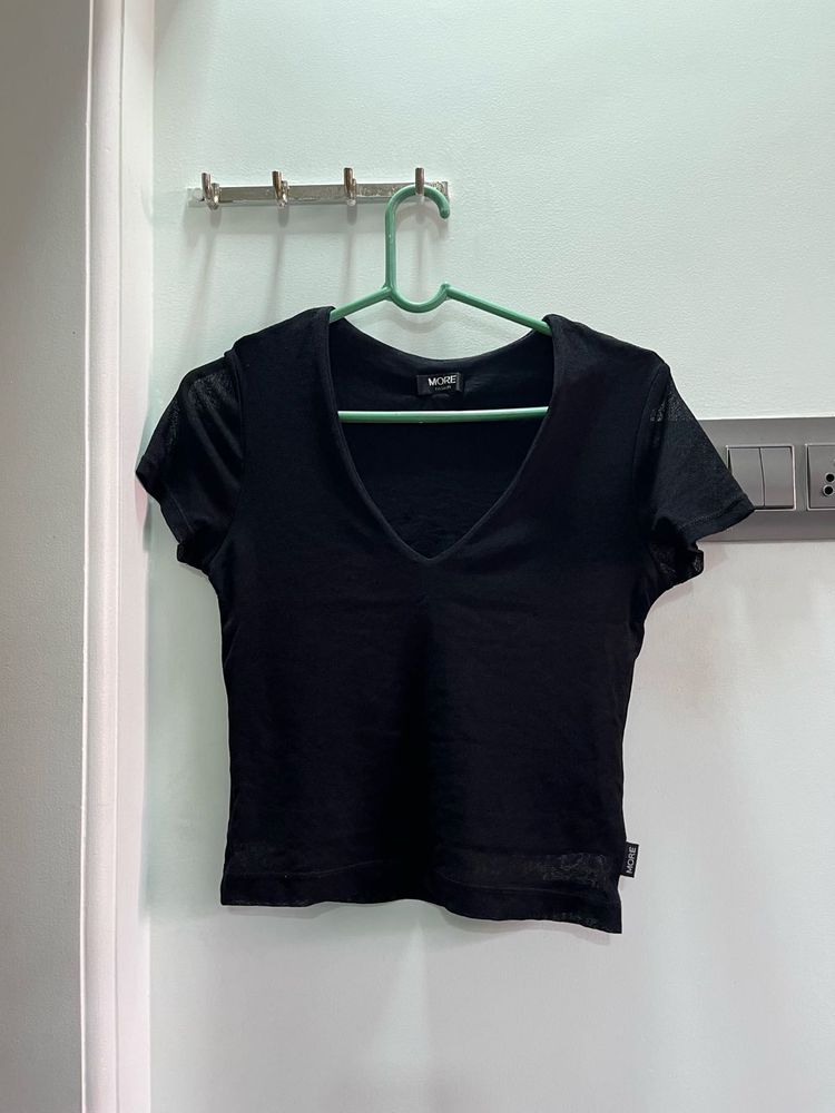 Black V-Neck Crop Top