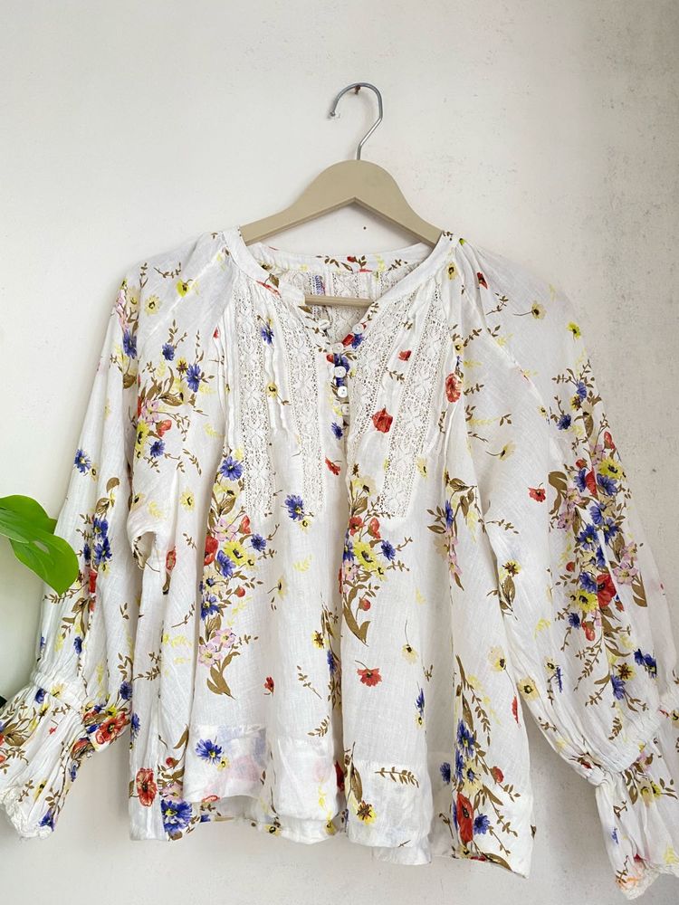 Chic Floral Print Blouse