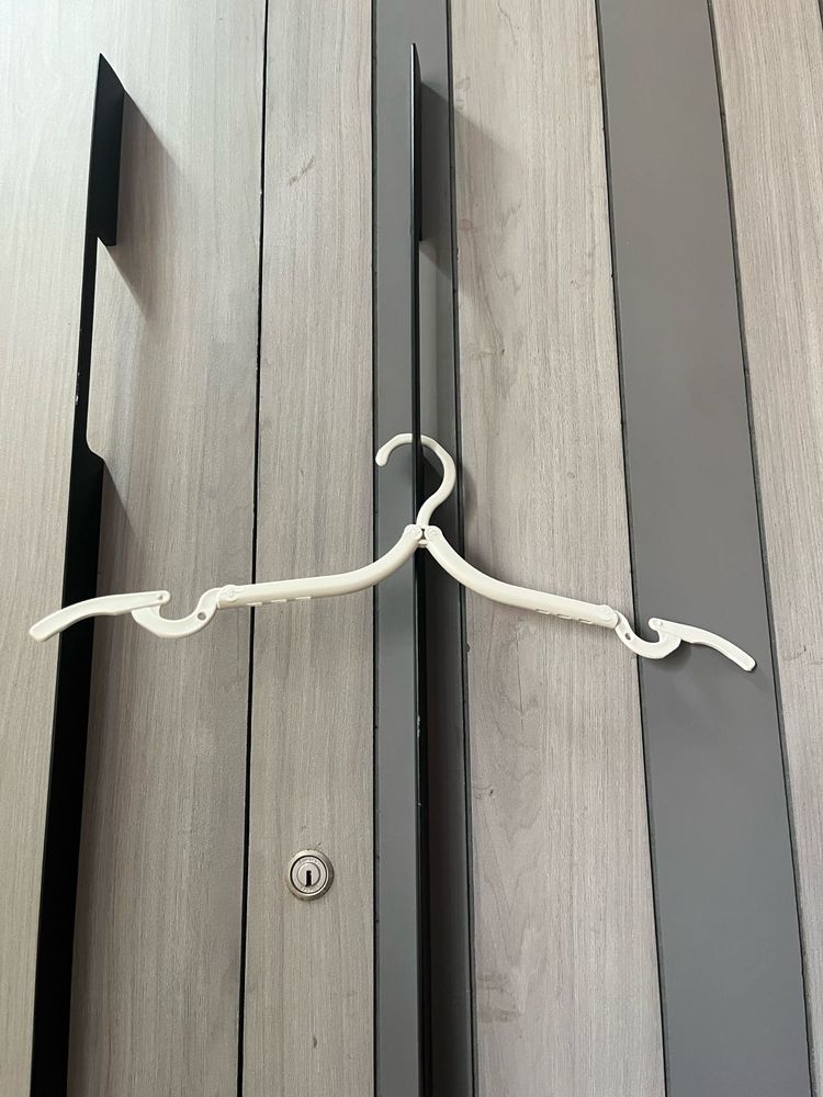 White Collapsible Hanger - 10 pcs