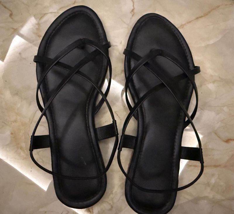 Stylish Black Strappy Flat Sandals