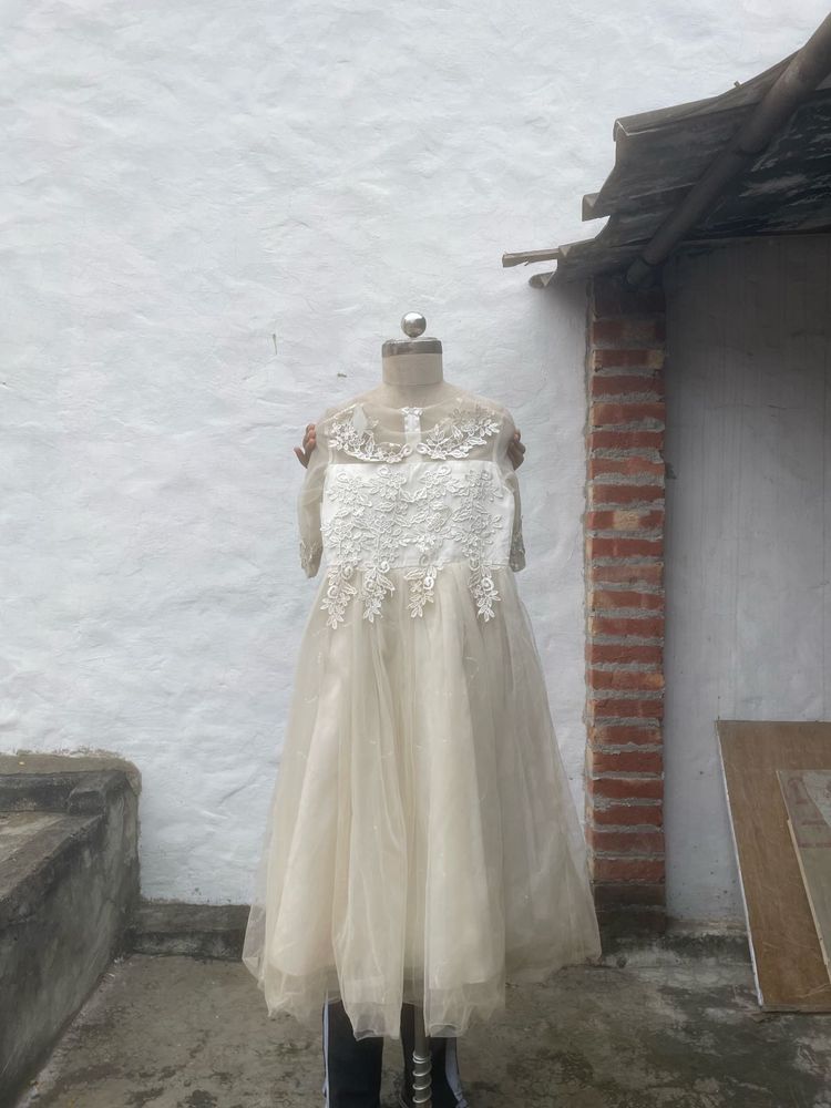Cream Lace Ethnic Gown